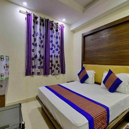 Hotel International Neelam Near New Delhi Railway Station Exteriör bild