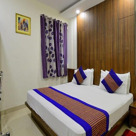 Hotel International Neelam Near New Delhi Railway Station Exteriör bild
