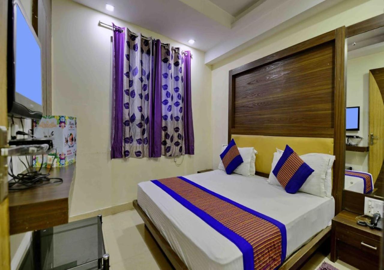 Hotel International Neelam Near New Delhi Railway Station Exteriör bild