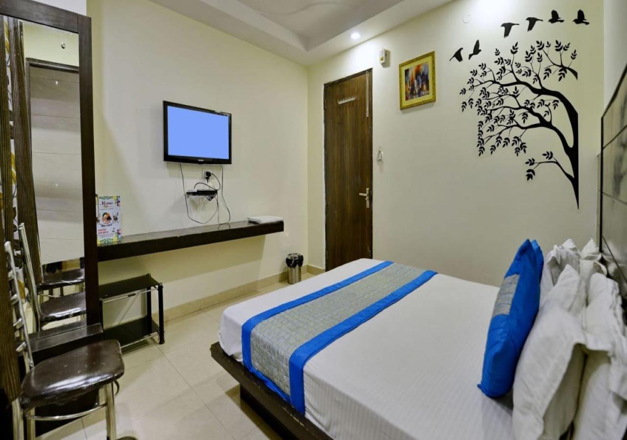 Hotel International Neelam Near New Delhi Railway Station Exteriör bild
