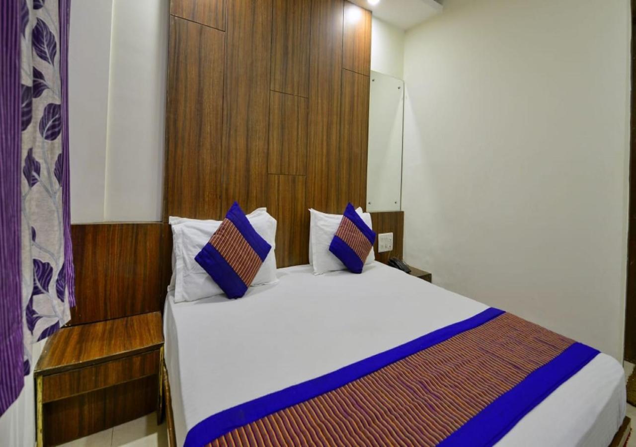 Hotel International Neelam Near New Delhi Railway Station Exteriör bild