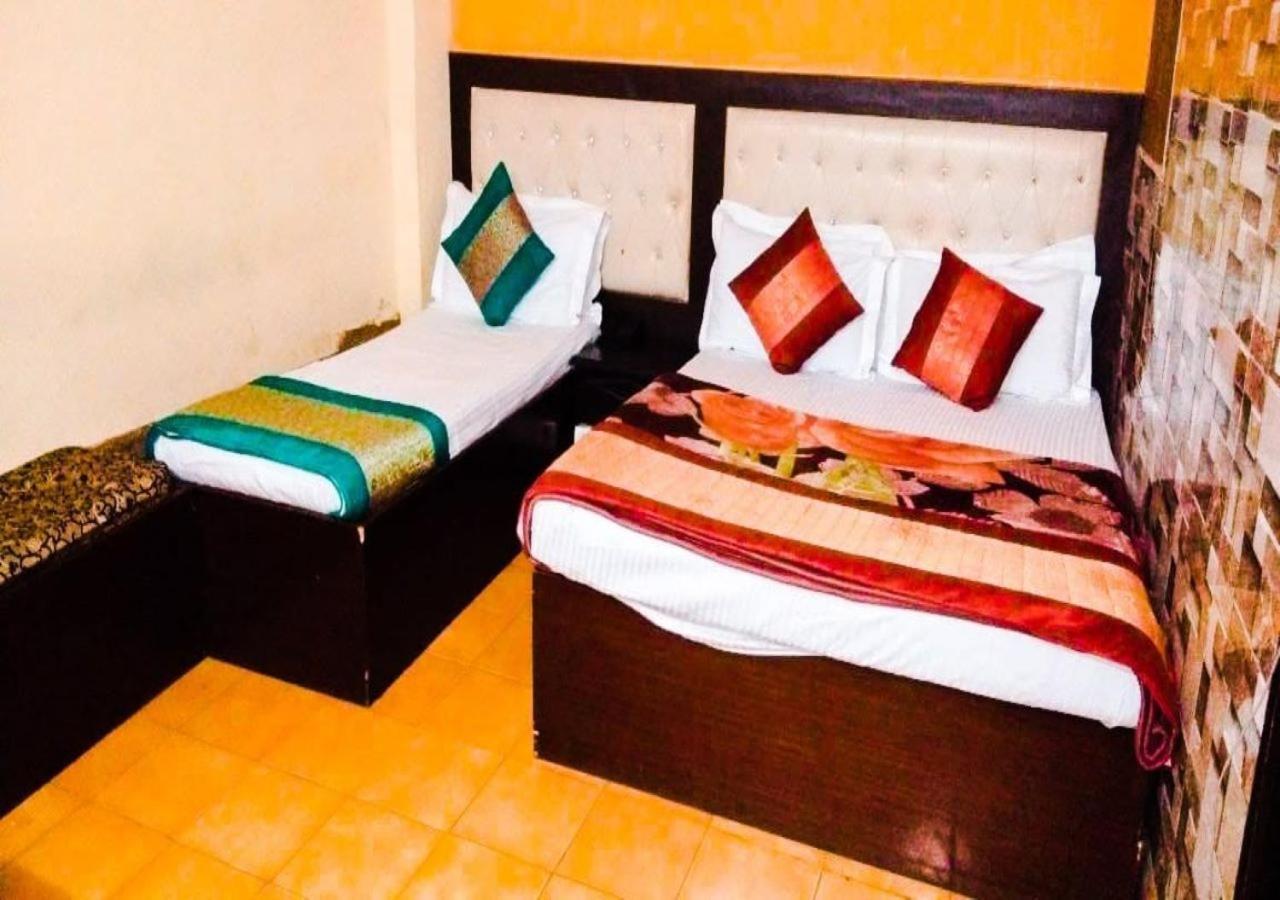 Hotel International Neelam Near New Delhi Railway Station Exteriör bild