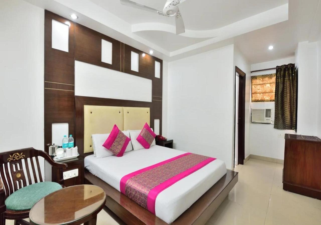 Hotel International Neelam Near New Delhi Railway Station Exteriör bild
