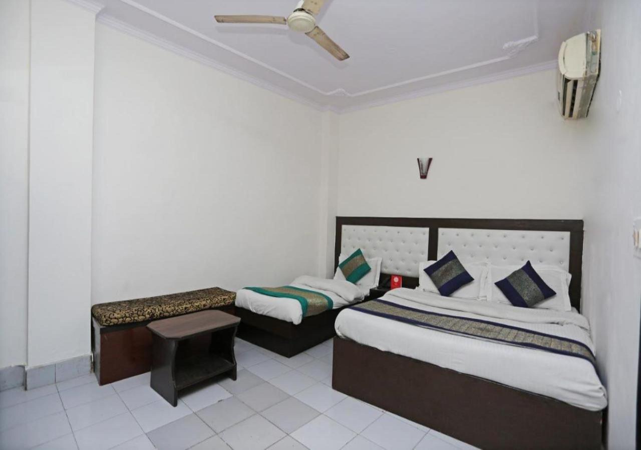 Hotel International Neelam Near New Delhi Railway Station Exteriör bild