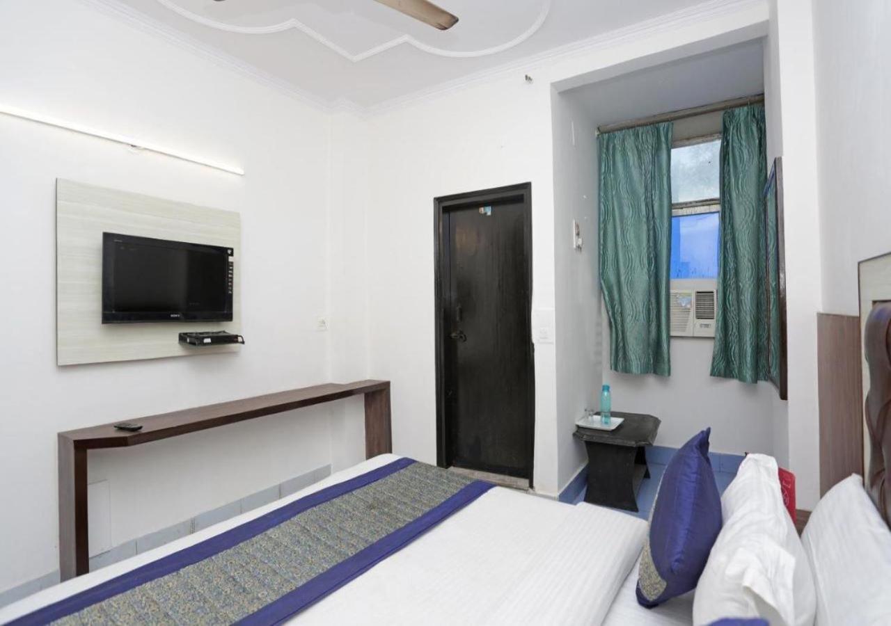 Hotel International Neelam Near New Delhi Railway Station Exteriör bild