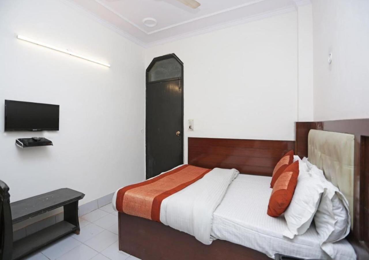 Hotel International Neelam Near New Delhi Railway Station Exteriör bild
